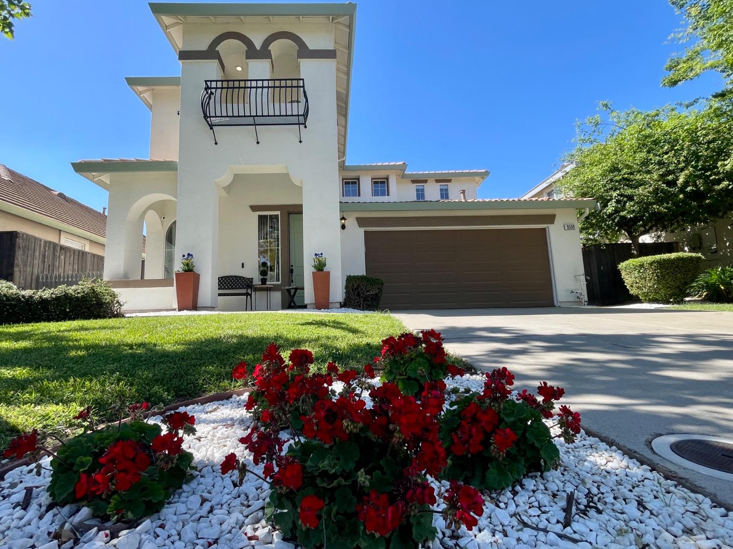 Detail Gallery Image 3 of 74 For 9509 Sarazen Ct, Patterson,  CA 95363 - 4 Beds | 3/1 Baths