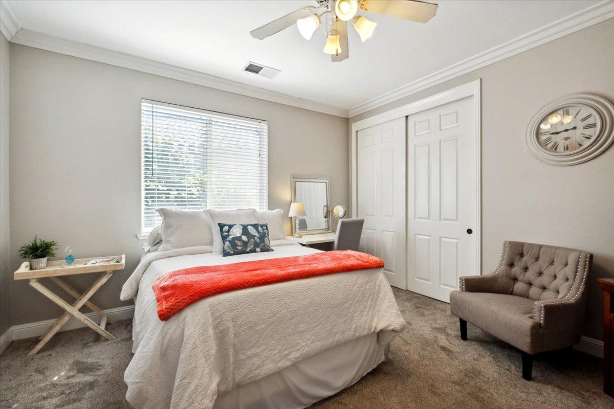 Detail Gallery Image 18 of 49 For 9837 Valgrande Way, Elk Grove,  CA 95757 - 5 Beds | 4 Baths