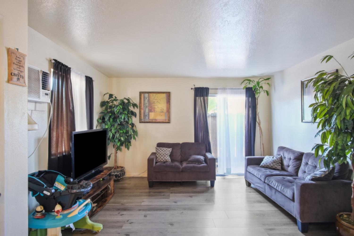 Detail Gallery Image 17 of 25 For 3001 Radnor, Modesto,  CA 95350 - – Beds | – Baths