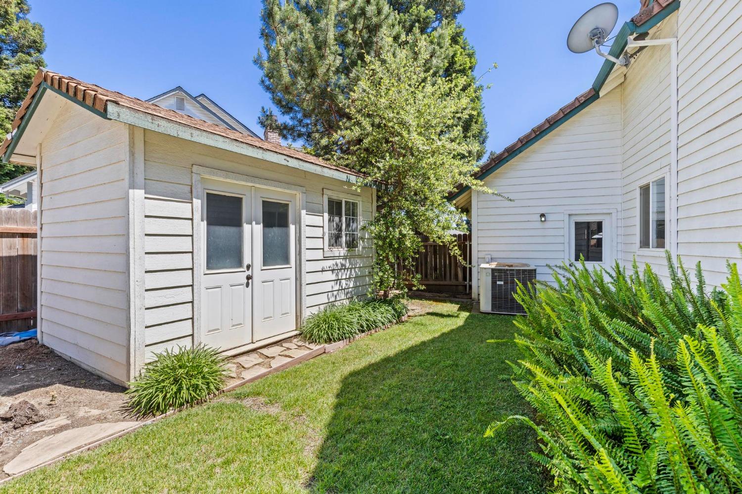 Detail Gallery Image 35 of 42 For 1840 Saratoga Ct, Yuba City,  CA 95993 - 3 Beds | 2 Baths