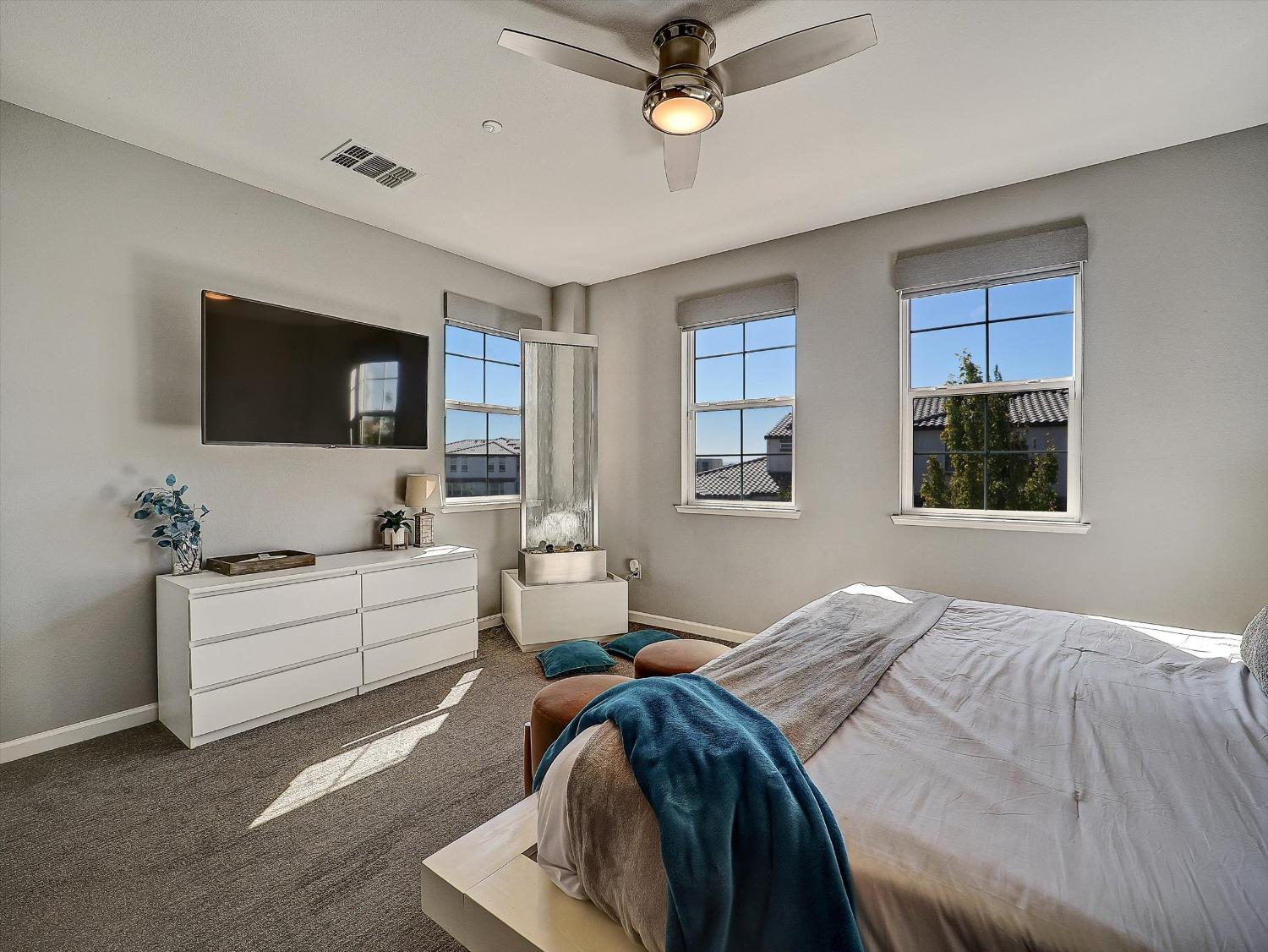 Detail Gallery Image 69 of 97 For 4474 Louvre Ln, Sacramento,  CA 95834 - 4 Beds | 3/1 Baths