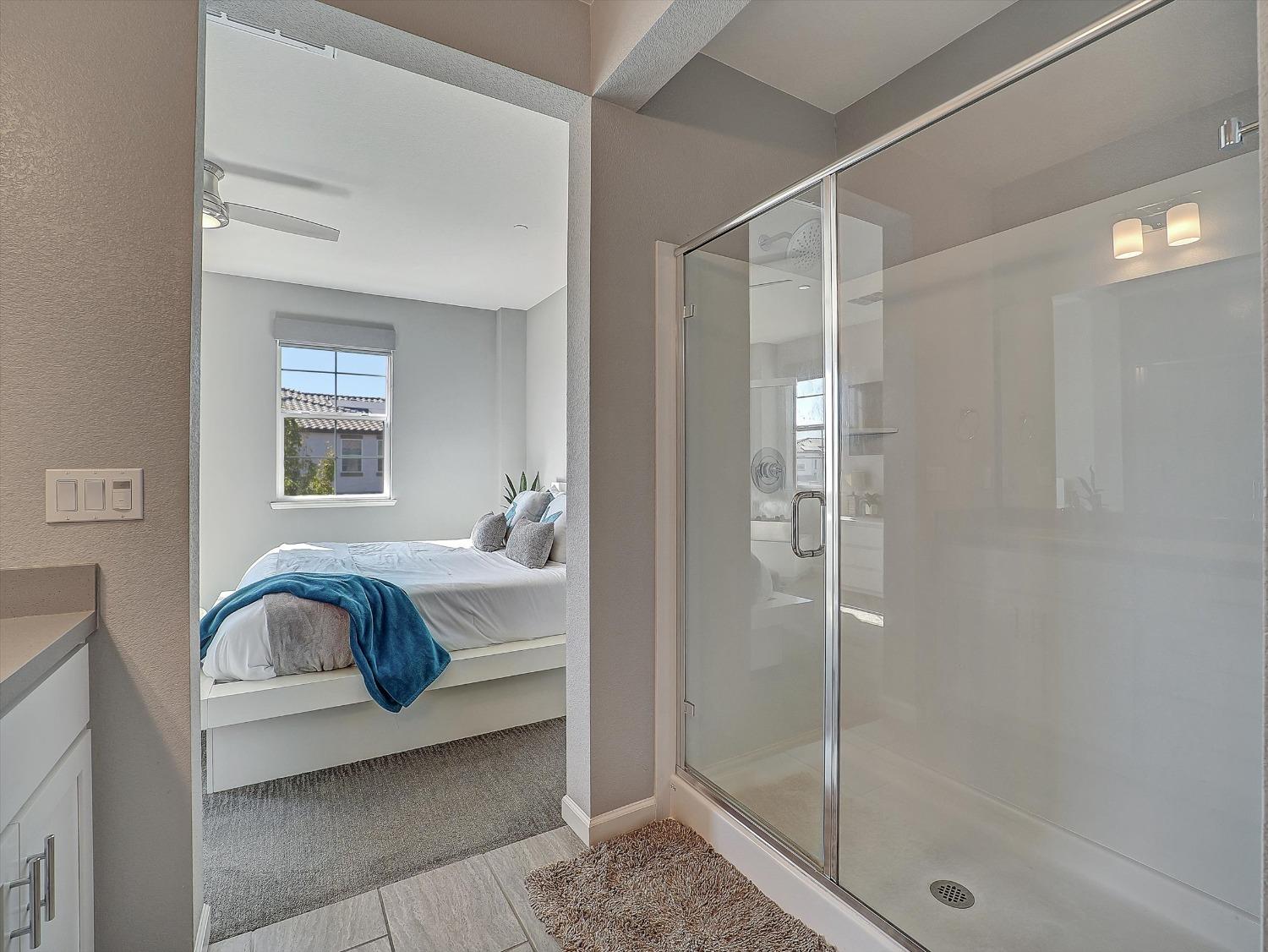Detail Gallery Image 77 of 97 For 4474 Louvre Ln, Sacramento,  CA 95834 - 4 Beds | 3/1 Baths