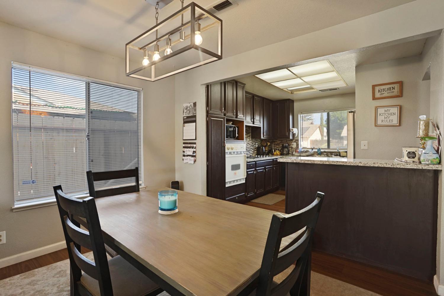 Detail Gallery Image 7 of 35 For 1122 Morning Dew Pl, Stockton,  CA 95210 - 3 Beds | 2/1 Baths