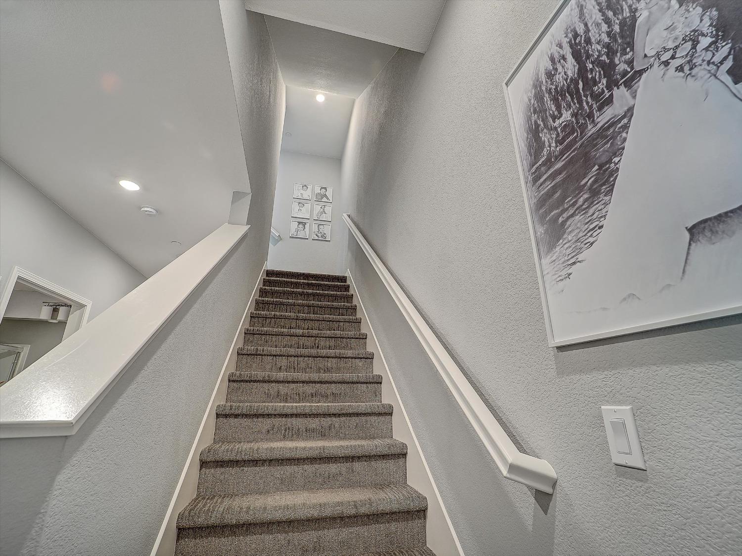 Detail Gallery Image 34 of 97 For 4474 Louvre Ln, Sacramento,  CA 95834 - 4 Beds | 3/1 Baths