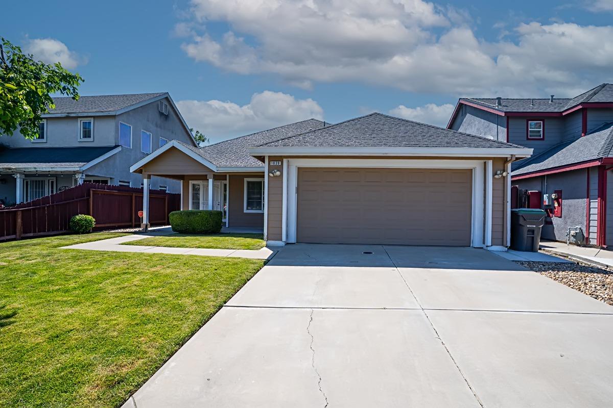 Detail Gallery Image 1 of 12 For 1839 Washo Way, Stockton,  CA 95206 - 4 Beds | 2 Baths