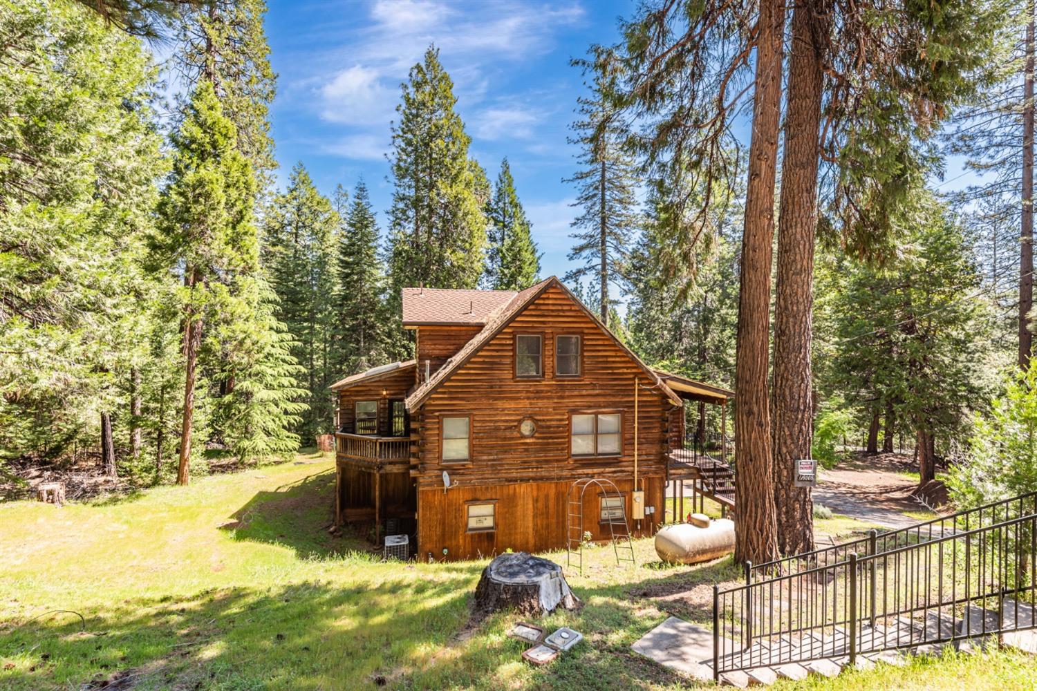 Detail Gallery Image 2 of 51 For 18008 N Mace Dr, Pioneer,  CA 95666 - 2 Beds | 3/1 Baths