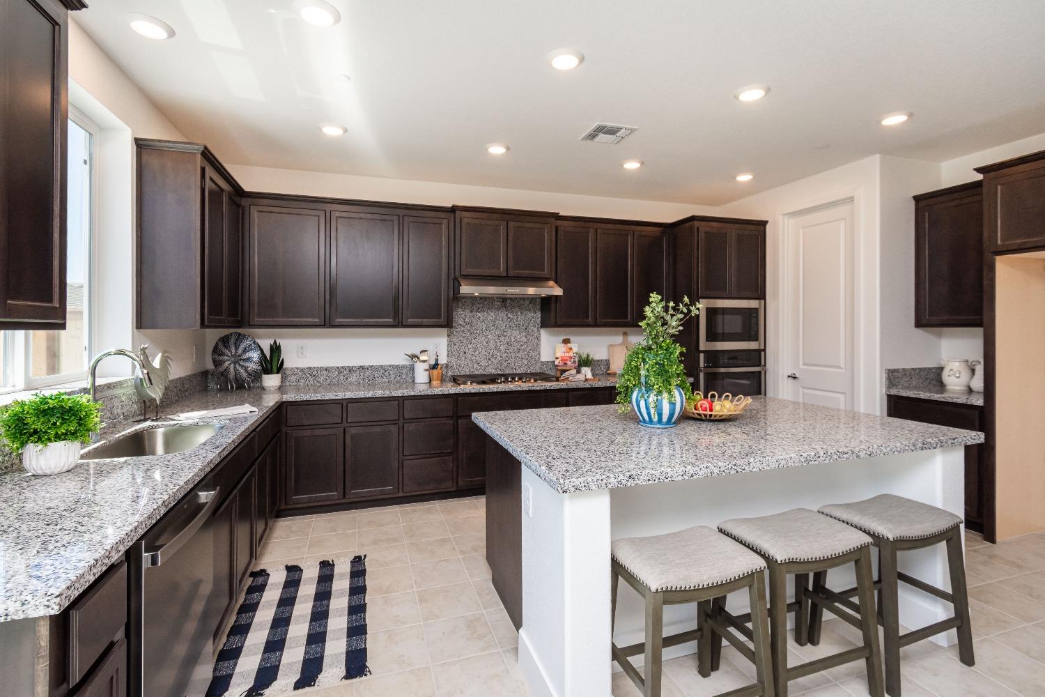 Detail Gallery Image 19 of 49 For 4283 Ranger Dr, Folsom,  CA 95630 - 4 Beds | 3/1 Baths