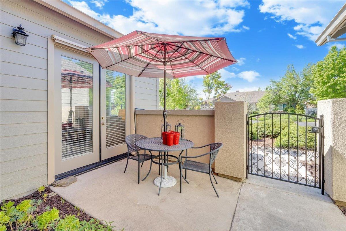 Detail Gallery Image 6 of 72 For 258 Rock Ridge Ln, Copperopolis,  CA 95228 - 2 Beds | 2/1 Baths