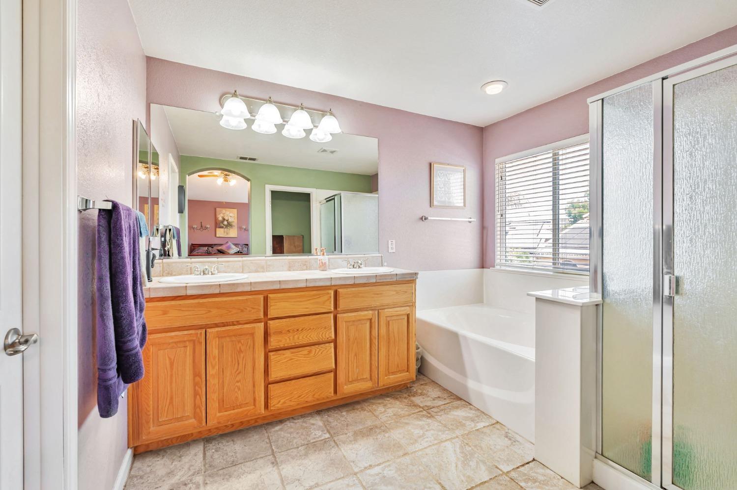 Detail Gallery Image 37 of 41 For 527 Crow Mountain Dr, Newman,  CA 95360 - 5 Beds | 3 Baths