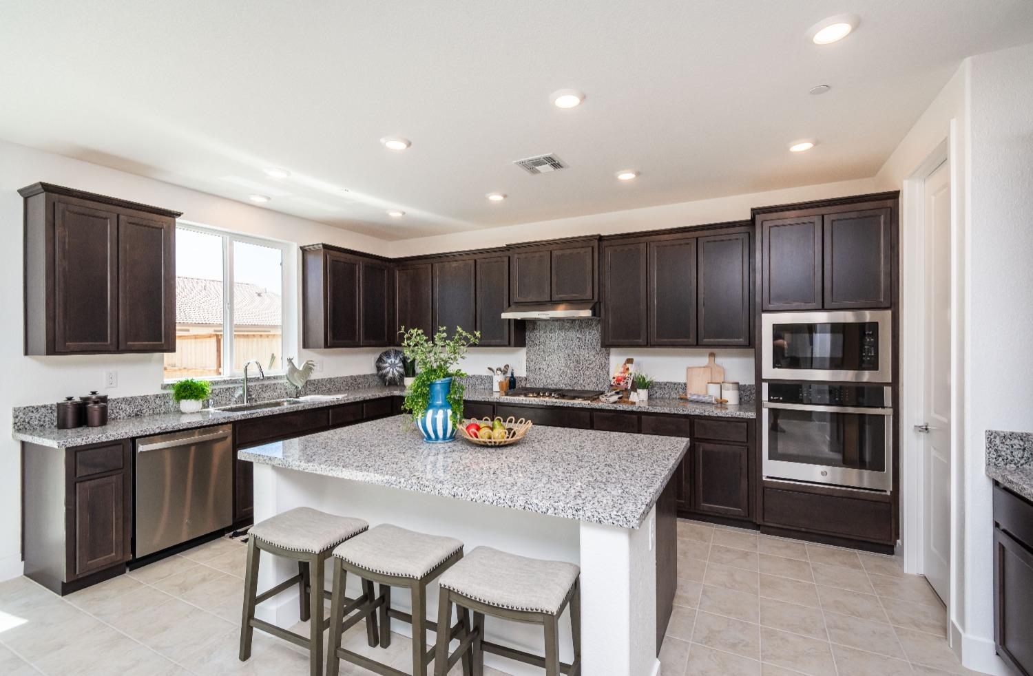 Detail Gallery Image 18 of 49 For 4283 Ranger Dr, Folsom,  CA 95630 - 4 Beds | 3/1 Baths