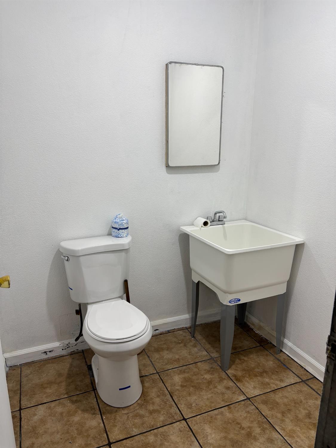 Detail Gallery Image 8 of 8 For 2817 N Cherryland Ave #7 - 8,  Stockton,  CA 95215 - – Beds | – Baths