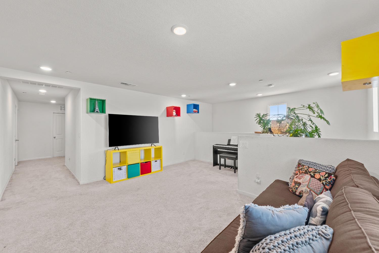Detail Gallery Image 36 of 49 For 1033 Solstice St, Roseville,  CA 95747 - 4 Beds | 3 Baths