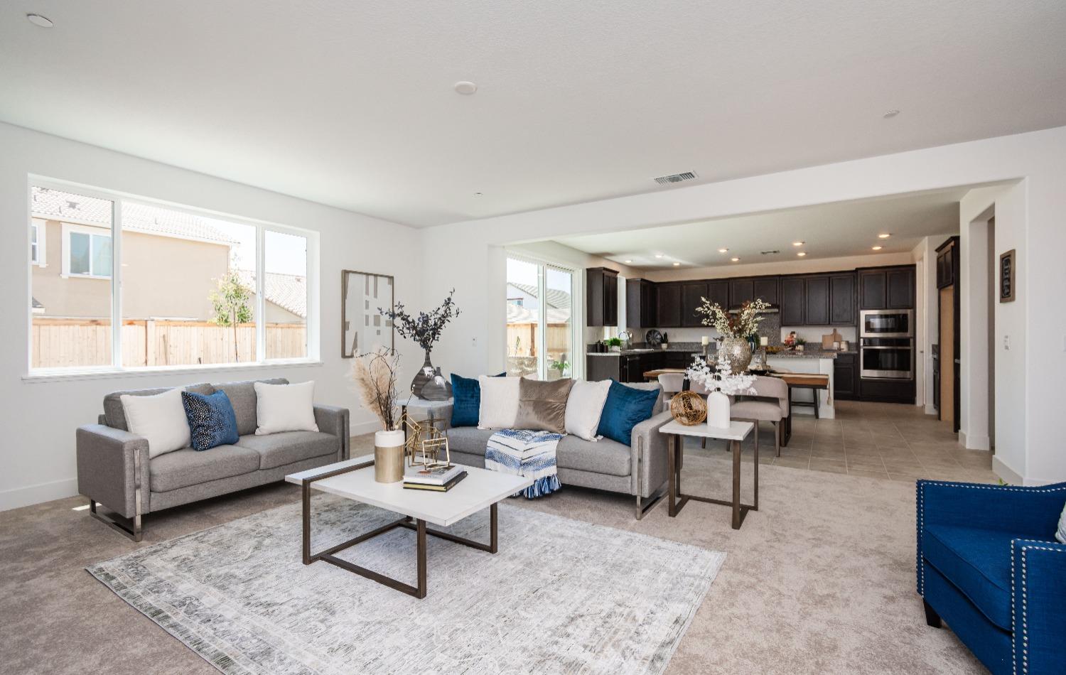 Detail Gallery Image 11 of 49 For 4283 Ranger Dr, Folsom,  CA 95630 - 4 Beds | 3/1 Baths