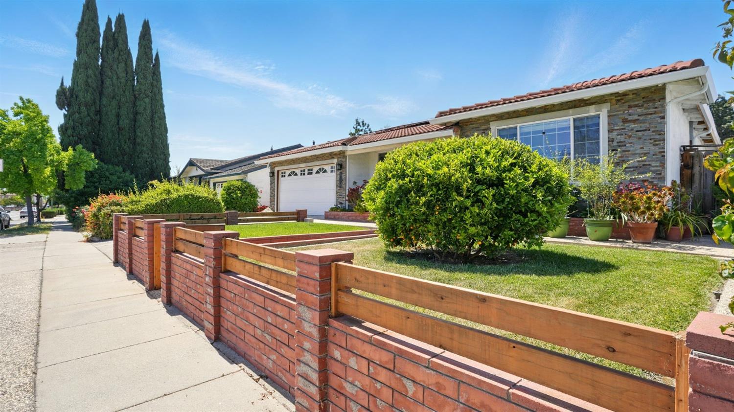 Detail Gallery Image 3 of 38 For 2885 Penitencia Creek Rd, San Jose,  CA 95132 - 4 Beds | 2/1 Baths