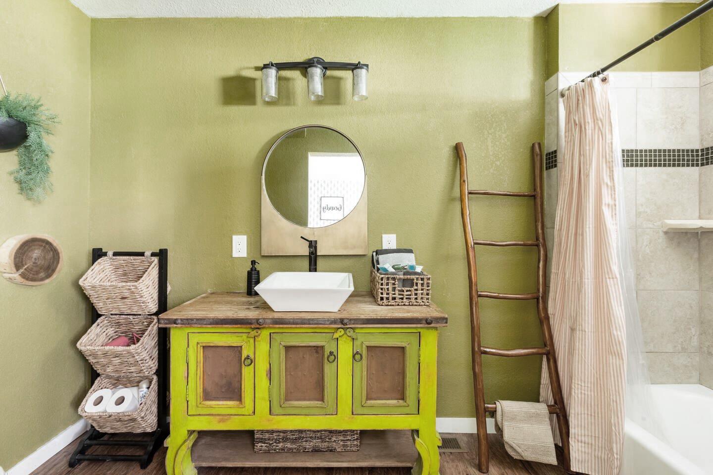 Detail Gallery Image 18 of 36 For 3390 Pine Hill, South Lake Tahoe,  CA 96150 - 2 Beds | 1/2 Baths