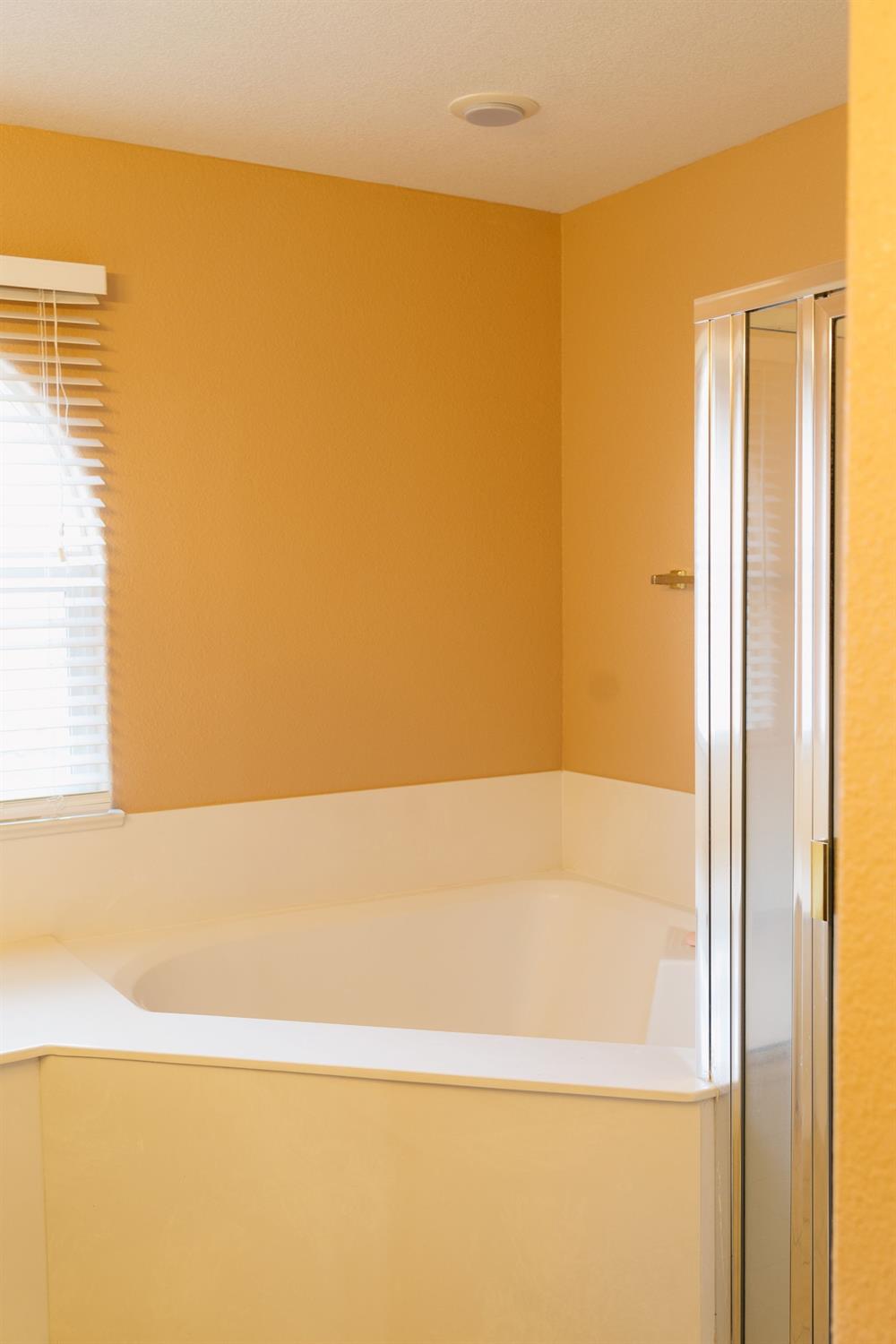 Detail Gallery Image 17 of 25 For 1684 via Milano, Gustine,  CA 95322 - 4 Beds | 3 Baths