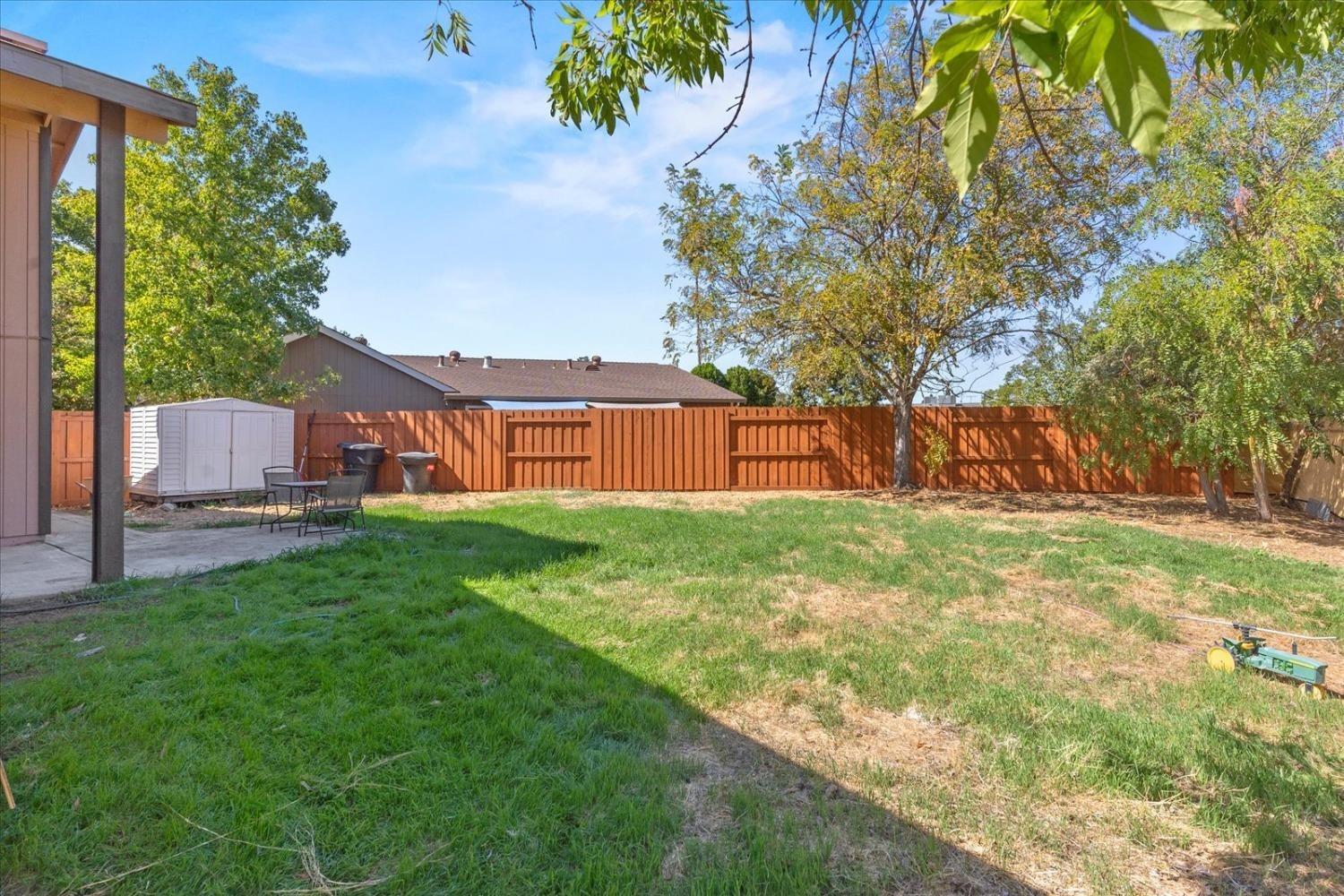 Detail Gallery Image 20 of 24 For 7635 Clover Woods Ct, Sacramento,  CA 95828 - 2 Beds | 2 Baths