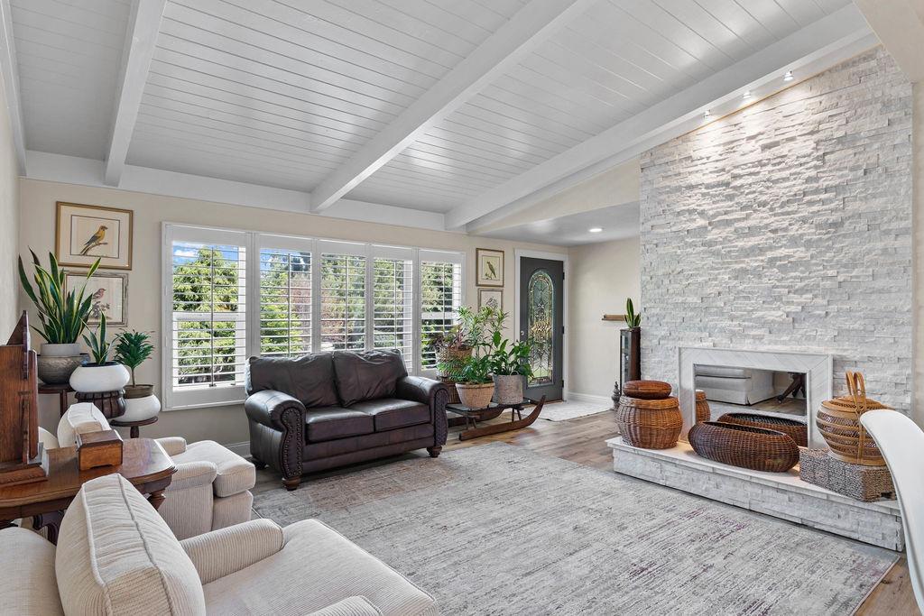 Detail Gallery Image 11 of 46 For 2119 Tioga Ave, Oakdale,  CA 95361 - 3 Beds | 2 Baths