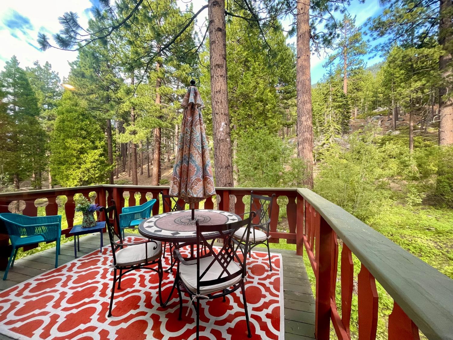 Detail Gallery Image 12 of 36 For 3390 Pine Hill, South Lake Tahoe,  CA 96150 - 2 Beds | 1/2 Baths