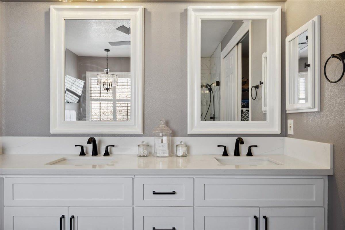 Detail Gallery Image 30 of 49 For 9837 Valgrande Way, Elk Grove,  CA 95757 - 5 Beds | 4 Baths