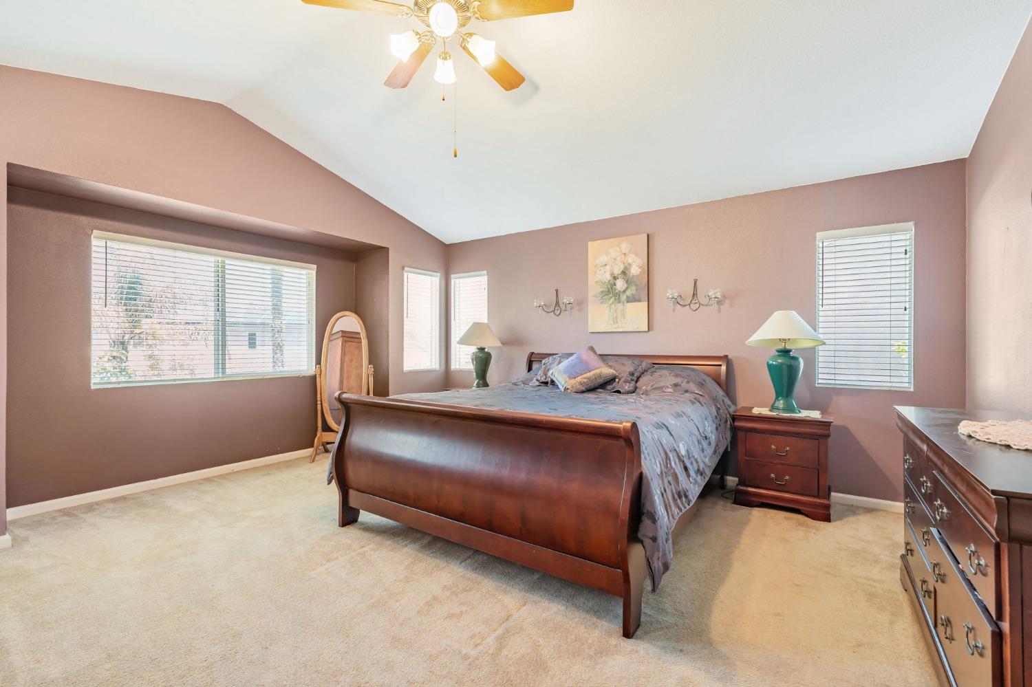 Detail Gallery Image 21 of 41 For 527 Crow Mountain Dr, Newman,  CA 95360 - 5 Beds | 3 Baths
