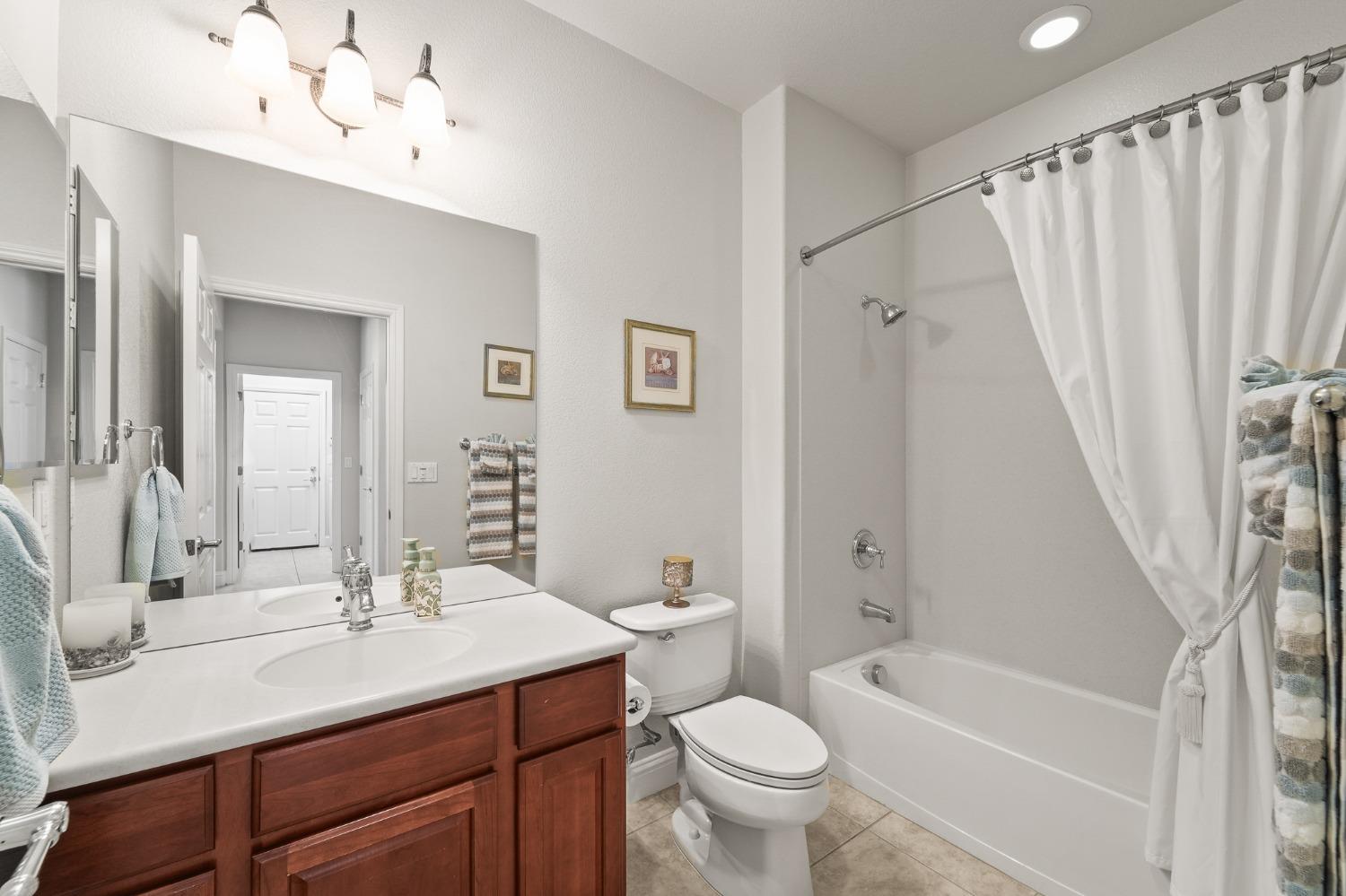 Detail Gallery Image 34 of 66 For 2386 Birdsong Pl, Manteca,  CA 95336 - 2 Beds | 2 Baths