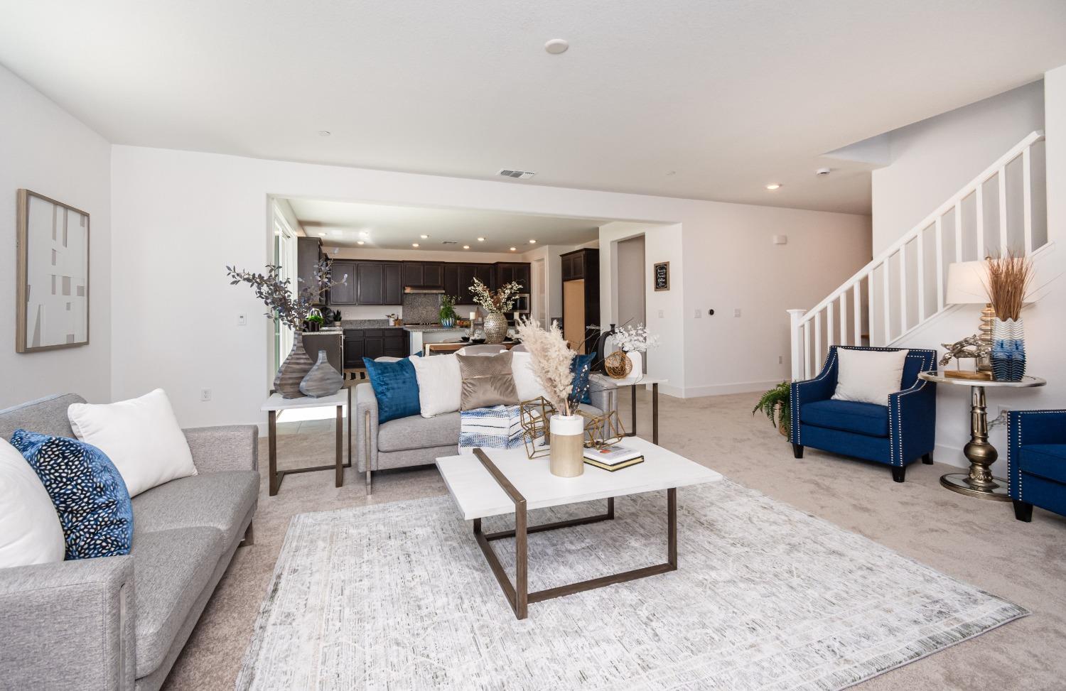 Detail Gallery Image 12 of 49 For 4283 Ranger Dr, Folsom,  CA 95630 - 4 Beds | 3/1 Baths
