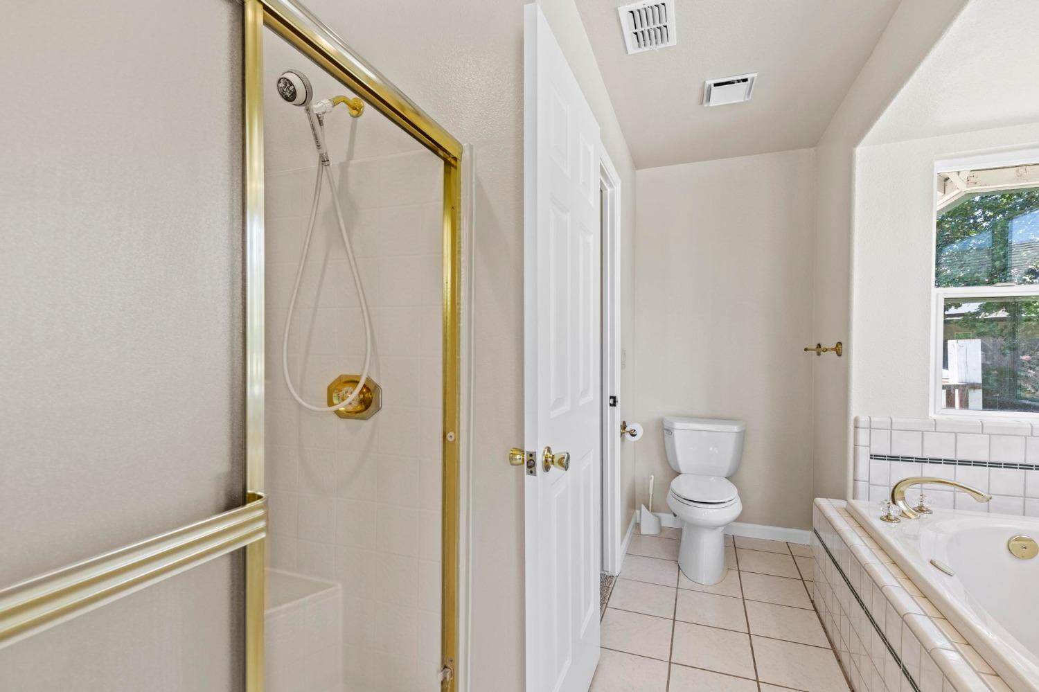 Detail Gallery Image 20 of 42 For 1840 Saratoga Ct, Yuba City,  CA 95993 - 3 Beds | 2 Baths