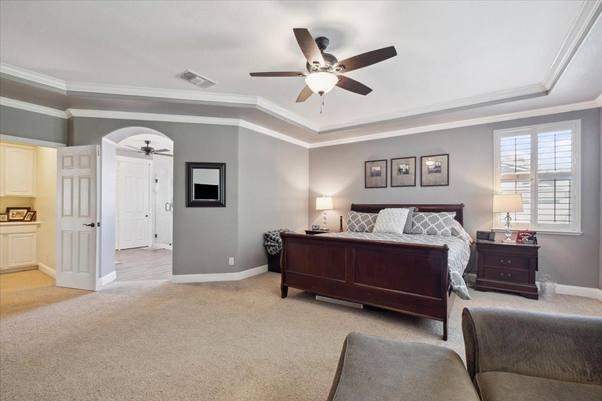 Detail Gallery Image 24 of 49 For 9837 Valgrande Way, Elk Grove,  CA 95757 - 5 Beds | 4 Baths