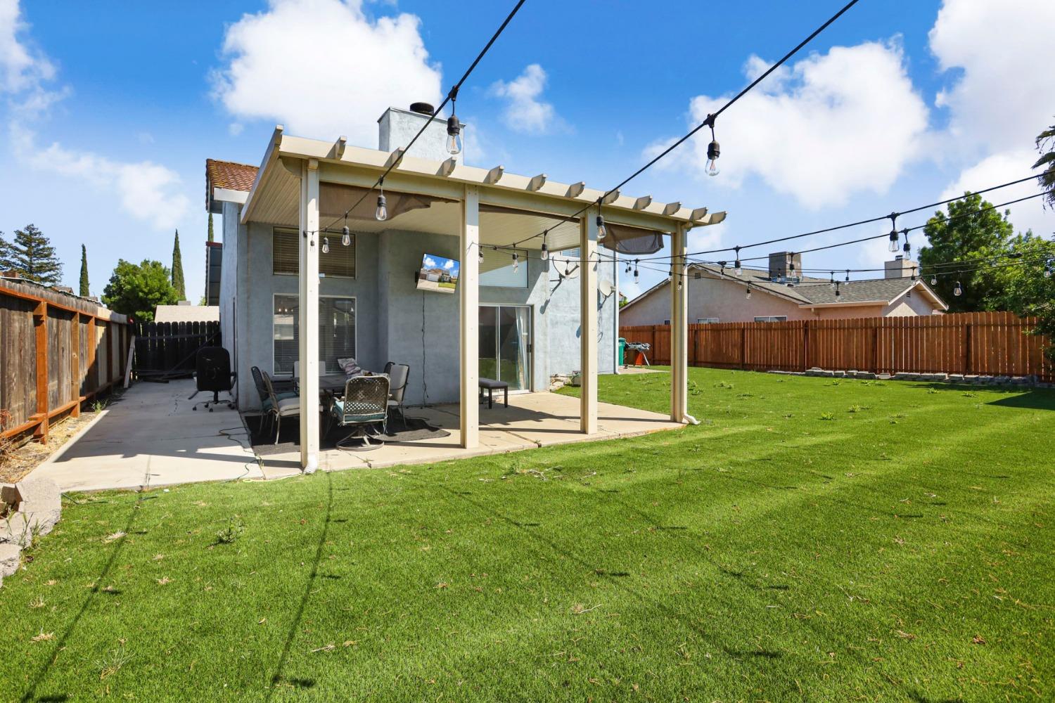Detail Gallery Image 33 of 35 For 1122 Morning Dew Pl, Stockton,  CA 95210 - 3 Beds | 2/1 Baths