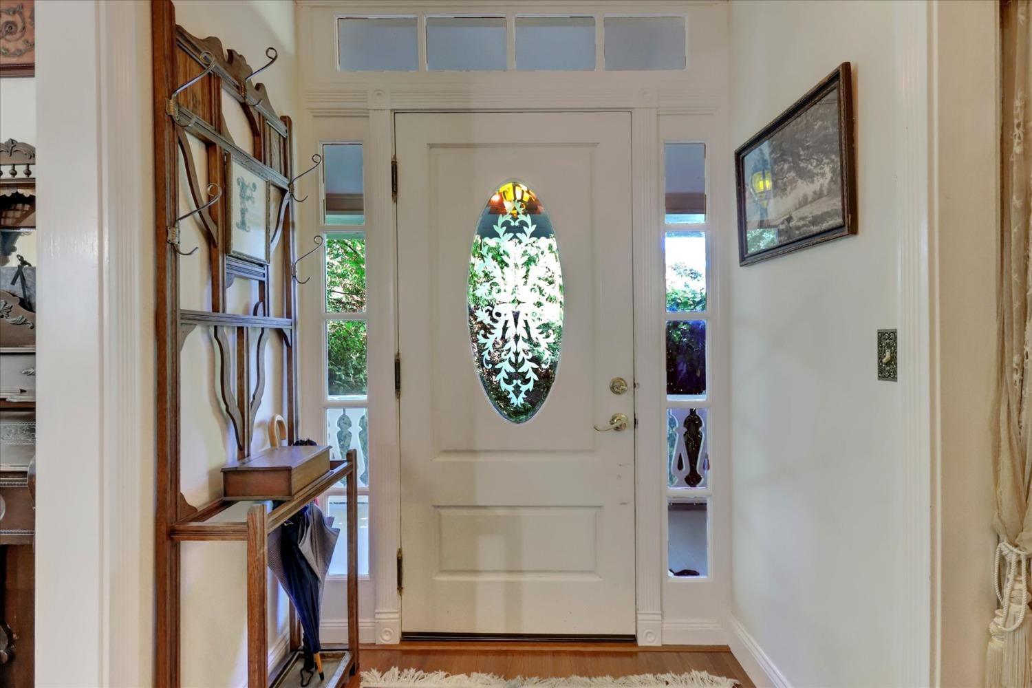 Detail Gallery Image 5 of 99 For 14511 Clear Creek Pl, Grass Valley,  CA 95949 - 3 Beds | 2 Baths