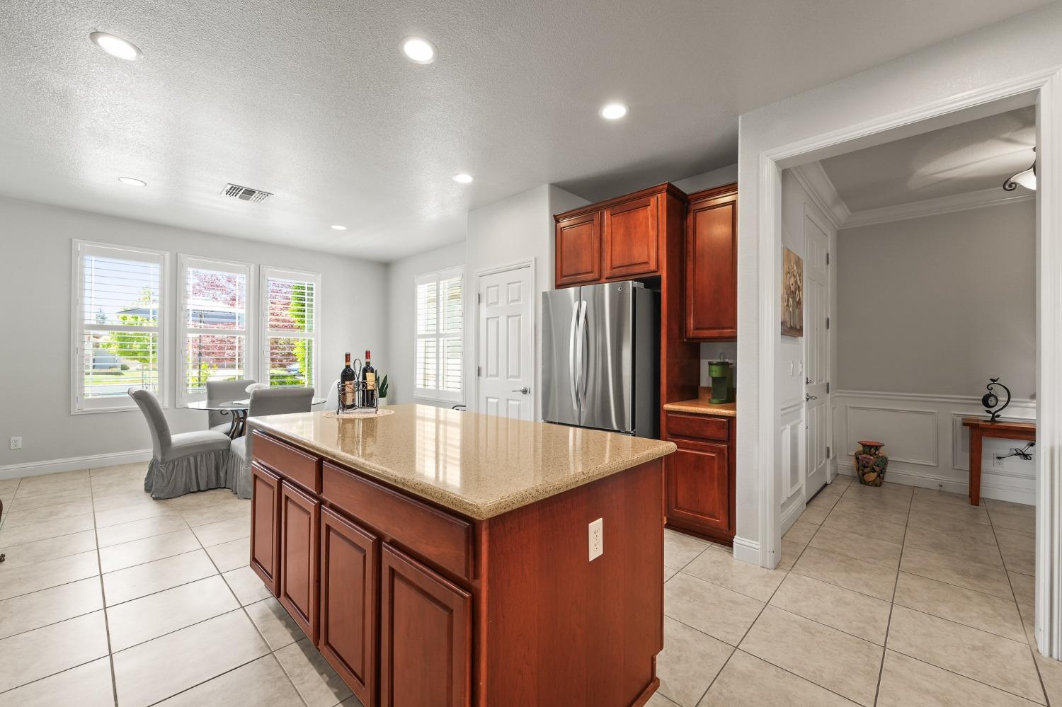 Detail Gallery Image 13 of 66 For 2386 Birdsong Pl, Manteca,  CA 95336 - 2 Beds | 2 Baths