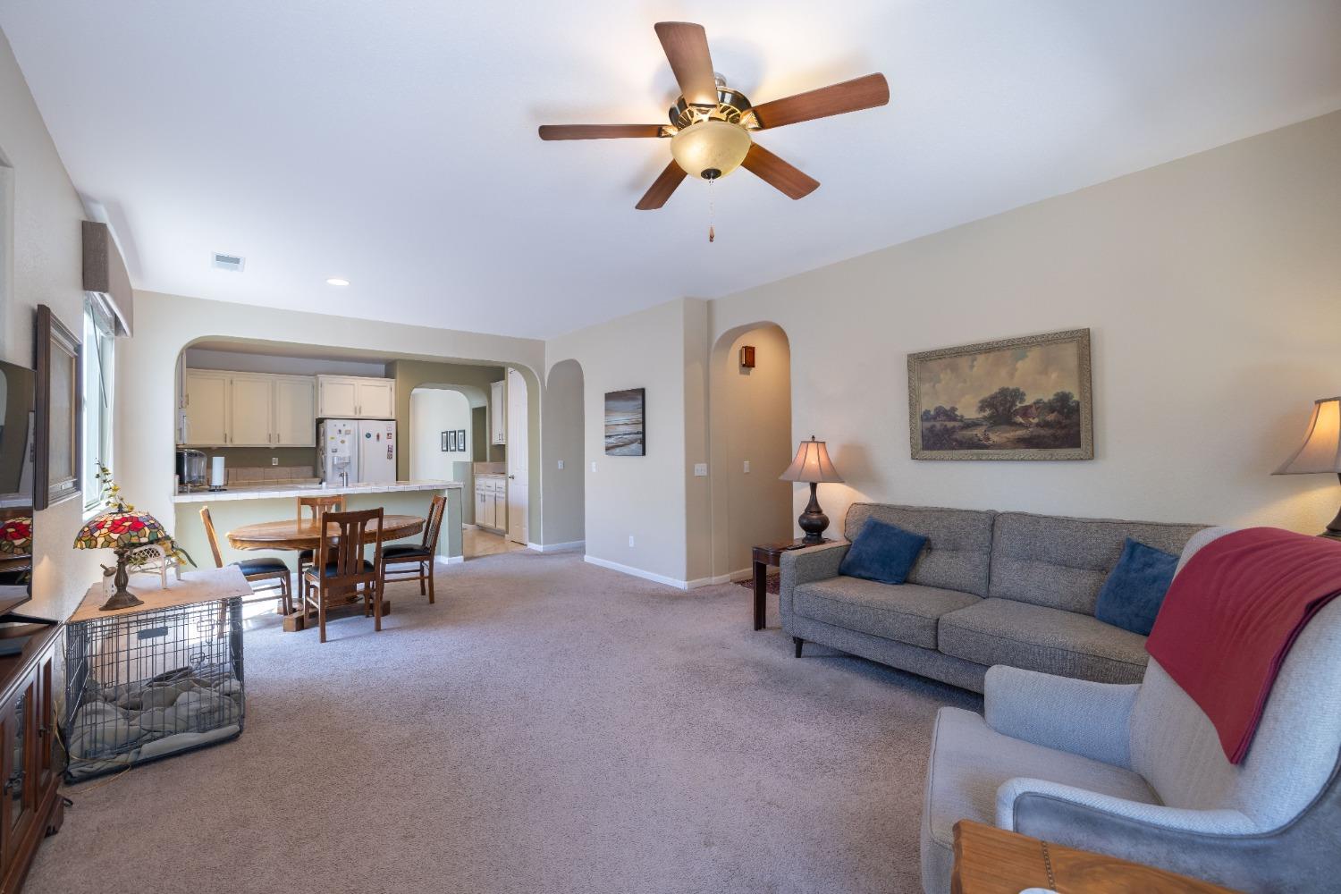 Detail Gallery Image 22 of 36 For 1524 Sandmark Dr, Sacramento,  CA 95835 - 4 Beds | 2 Baths
