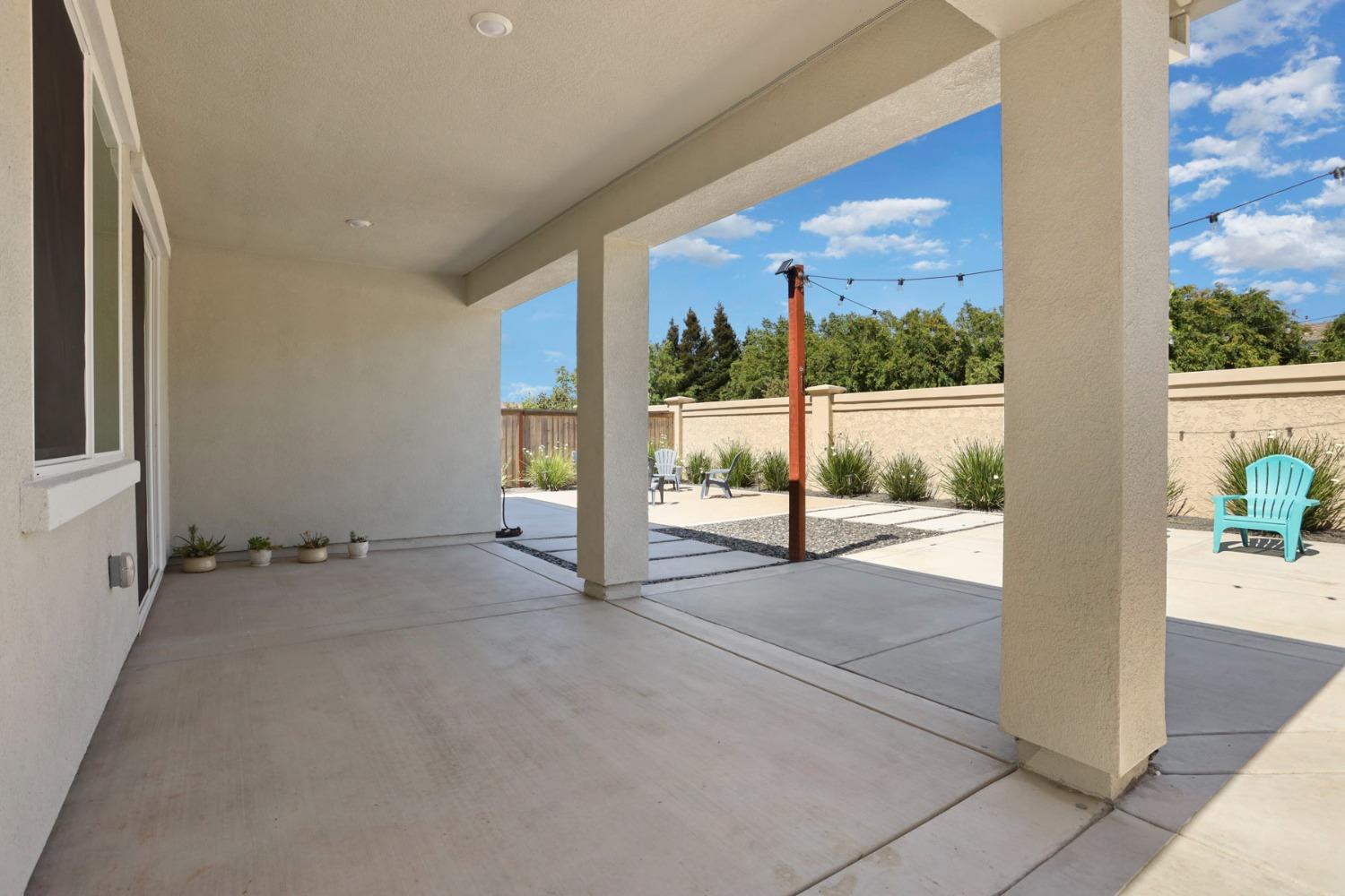 Detail Gallery Image 39 of 51 For 10332 Crab Apple Dr, Stockton,  CA 95219 - 3 Beds | 3 Baths