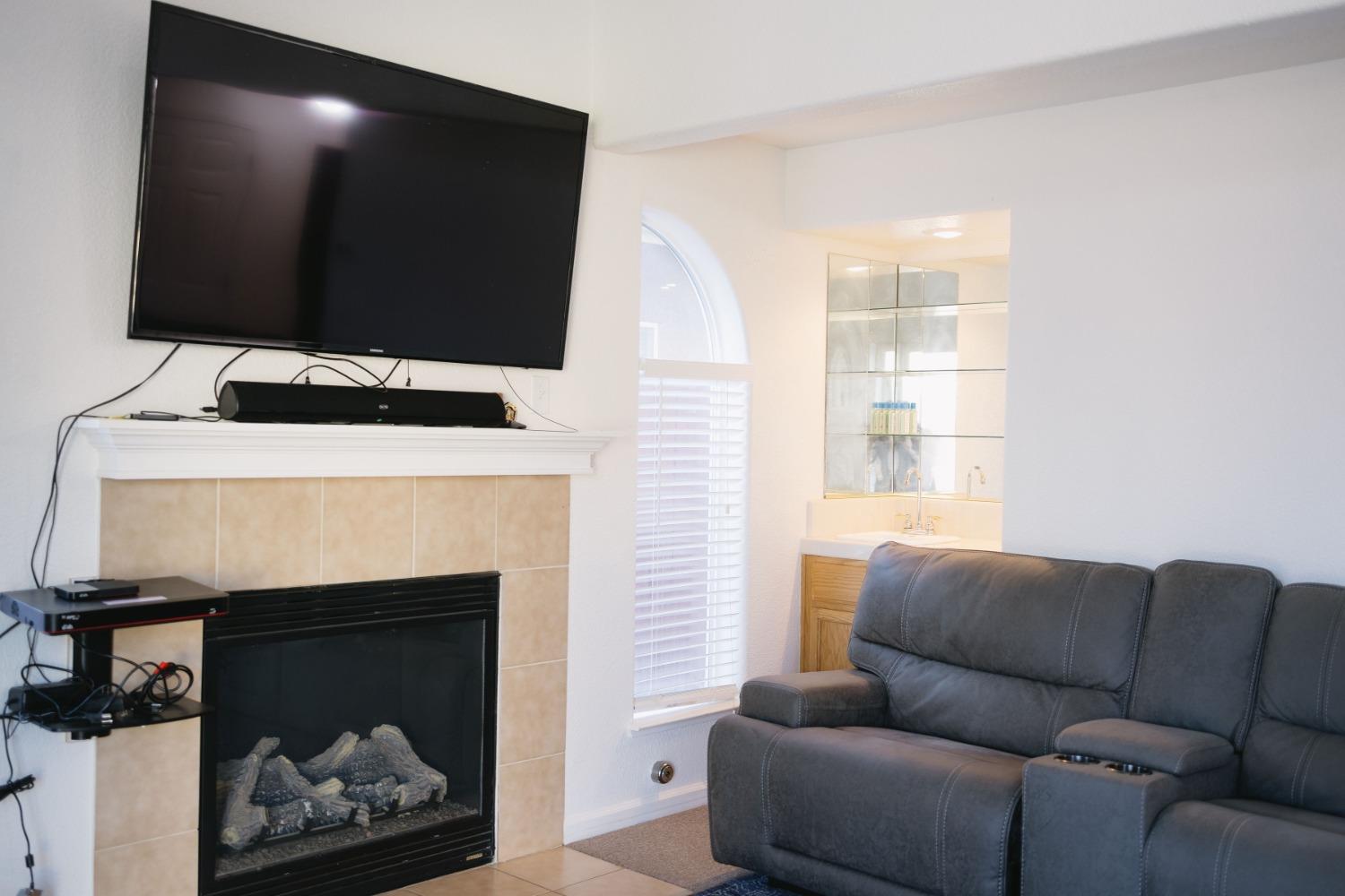 Detail Gallery Image 21 of 25 For 1684 via Milano, Gustine,  CA 95322 - 4 Beds | 3 Baths