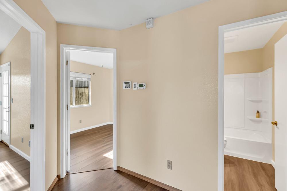 Detail Gallery Image 19 of 38 For 8068 Cardale Way, Sacramento,  CA 95829 - 3 Beds | 2 Baths