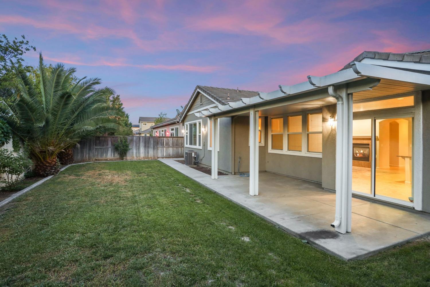 Detail Gallery Image 21 of 38 For 1401 Oasis Ln, Patterson,  CA 95363 - 4 Beds | 2/1 Baths
