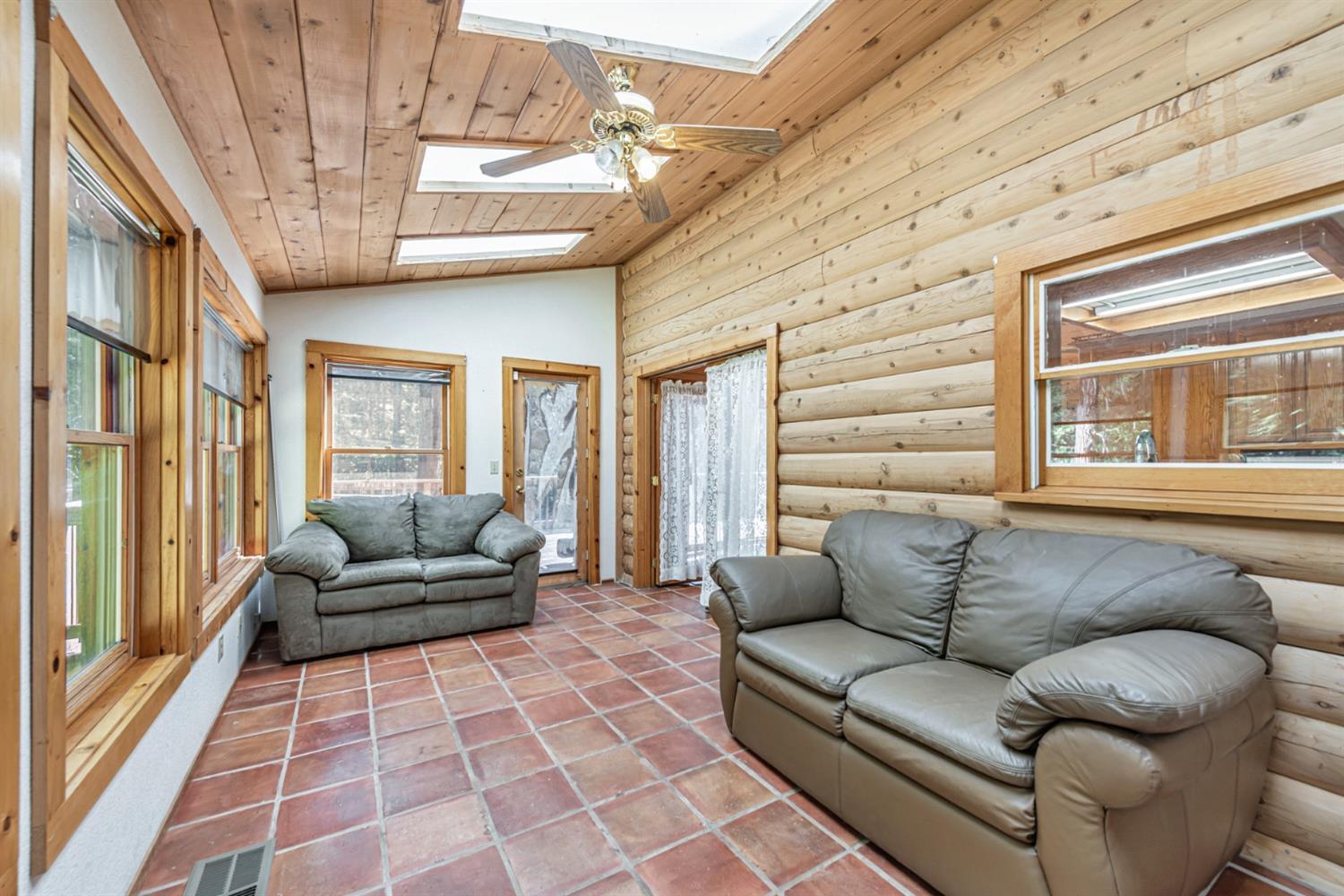 Detail Gallery Image 18 of 51 For 18008 N Mace Dr, Pioneer,  CA 95666 - 2 Beds | 3/1 Baths