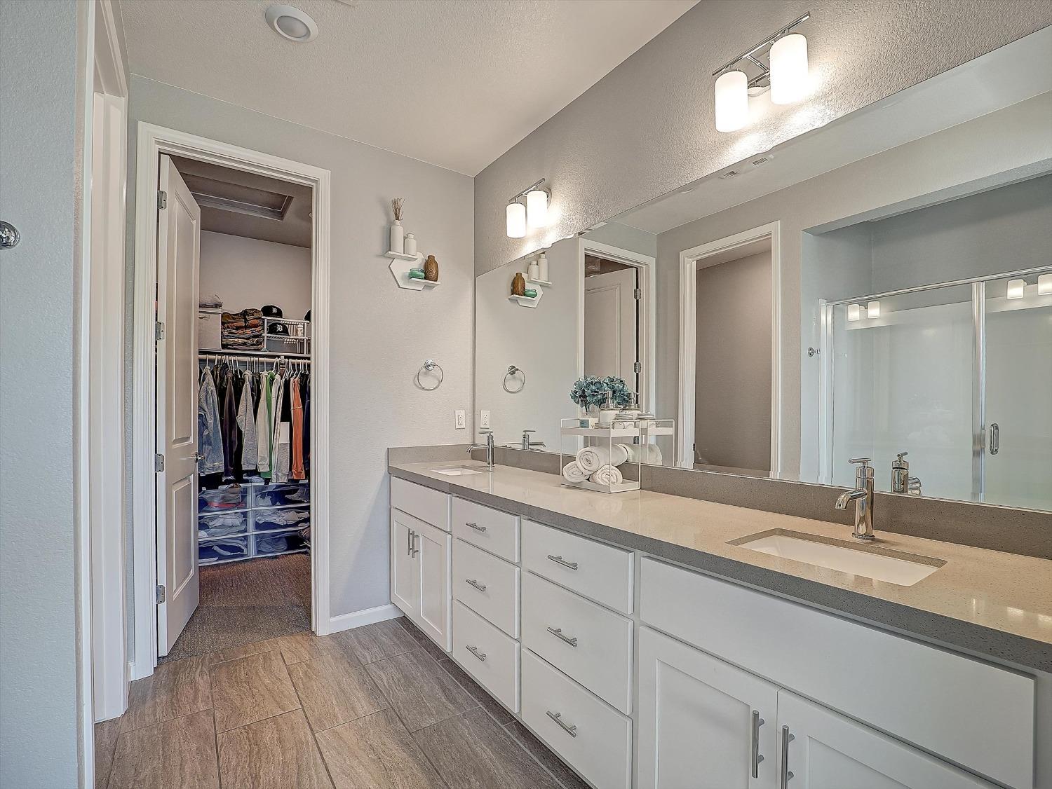 Detail Gallery Image 70 of 97 For 4474 Louvre Ln, Sacramento,  CA 95834 - 4 Beds | 3/1 Baths