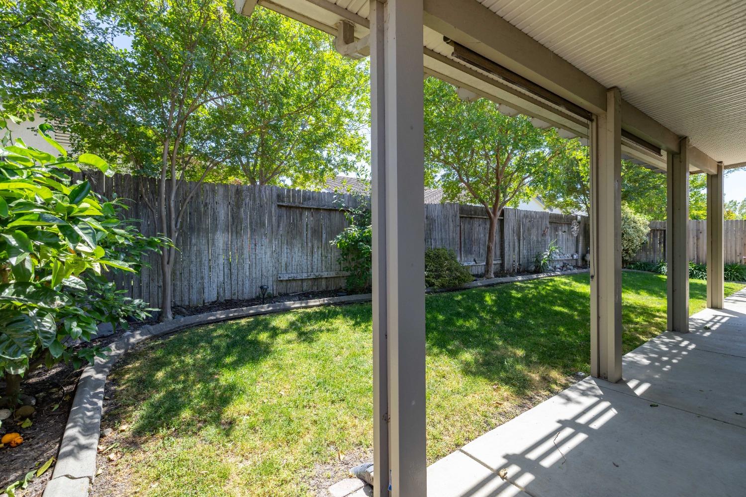 Detail Gallery Image 10 of 36 For 1524 Sandmark Dr, Sacramento,  CA 95835 - 4 Beds | 2 Baths