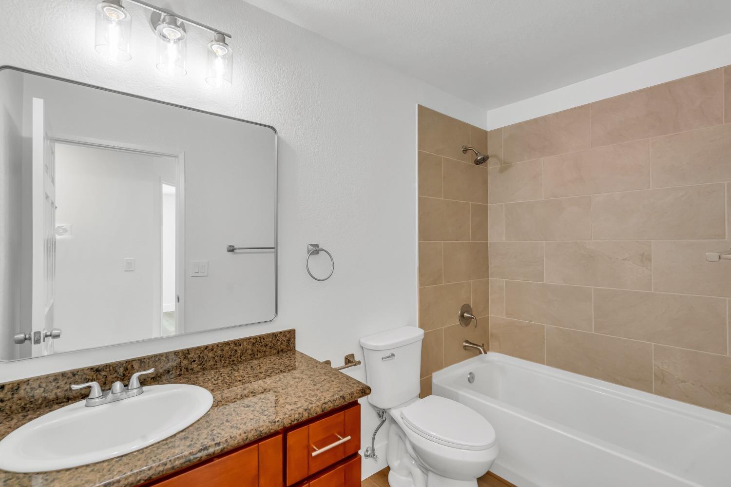 Detail Gallery Image 32 of 52 For 38 Mountainwood Ct, Sacramento,  CA 95823 - 4 Beds | 2 Baths