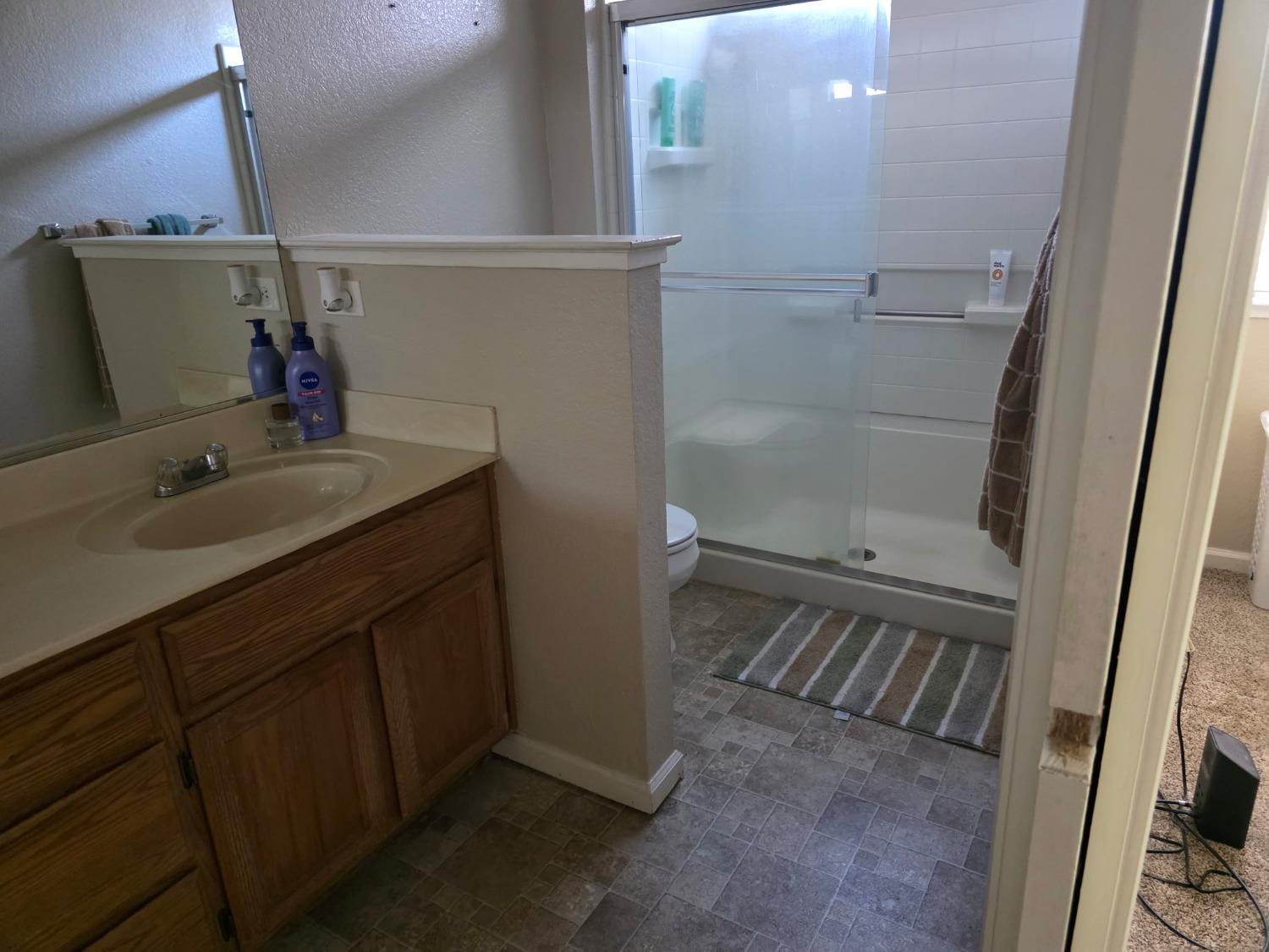 Detail Gallery Image 6 of 6 For 14410 Pinewood Dr, Lathrop,  CA 95330 - 3 Beds | 2 Baths