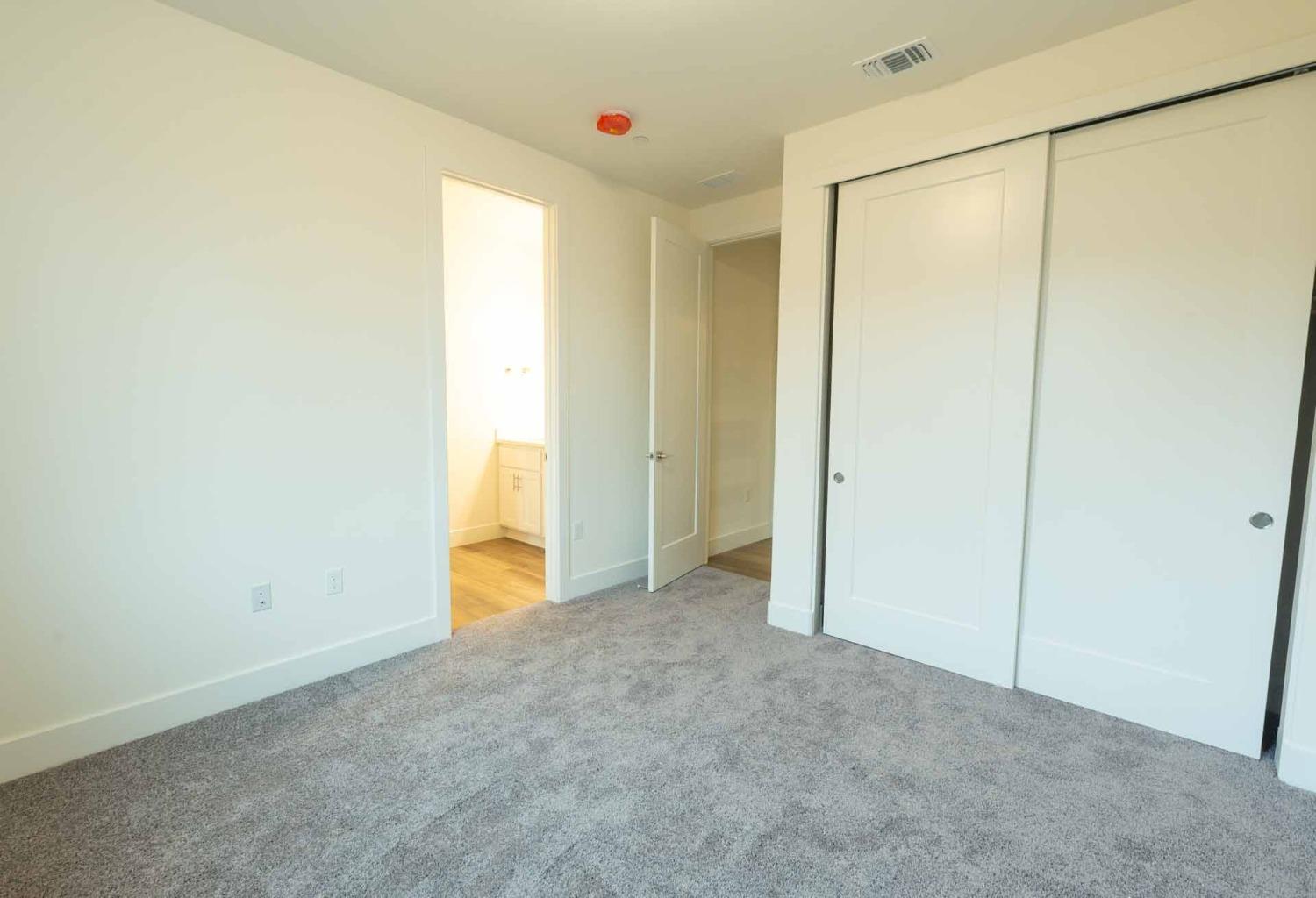 Detail Gallery Image 14 of 32 For 2425 Briar Meadows Cir, Auburn,  CA 95603 - 4 Beds | 3/1 Baths