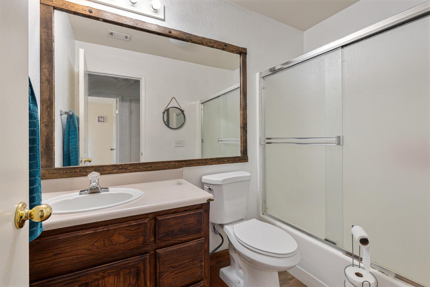 Detail Gallery Image 21 of 39 For 1867 William Moss Blvd, Stockton,  CA 95206 - 4 Beds | 2/1 Baths