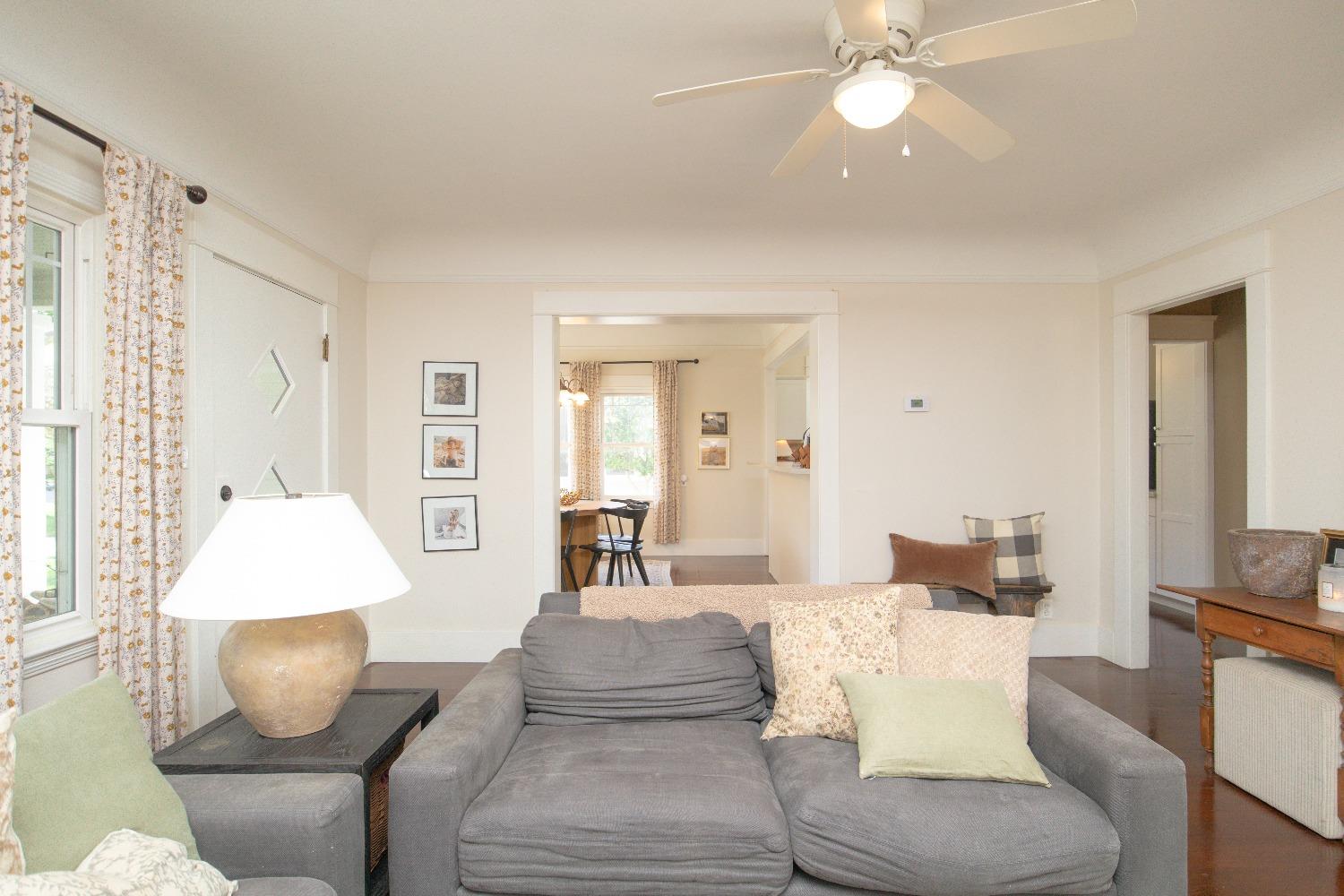 Detail Gallery Image 7 of 35 For 333 S Acacia Ave, Ripon,  CA 95366 - 3 Beds | 1 Baths