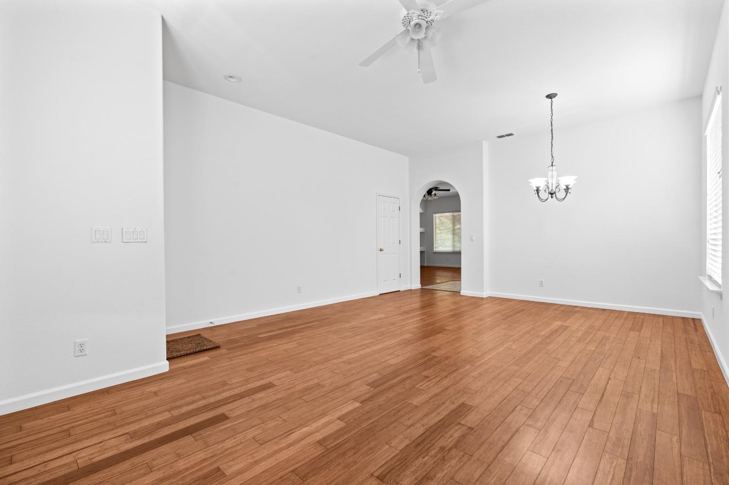 Detail Gallery Image 10 of 51 For 3345 Tenaya Ln, Stockton,  CA 95212 - 4 Beds | 2 Baths