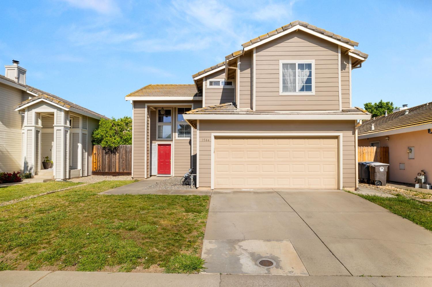 Detail Gallery Image 2 of 46 For 3544 Misty Morning Cir, Sacramento,  CA 95827 - 4 Beds | 2/1 Baths