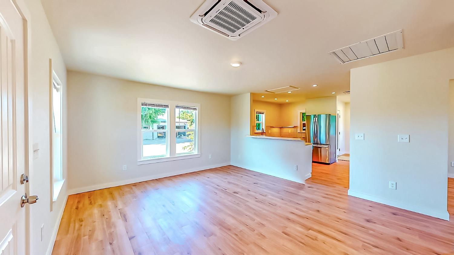 Detail Gallery Image 9 of 35 For 154 Blankenship Ave, Oakdale,  CA 95361 - 2 Beds | 1 Baths