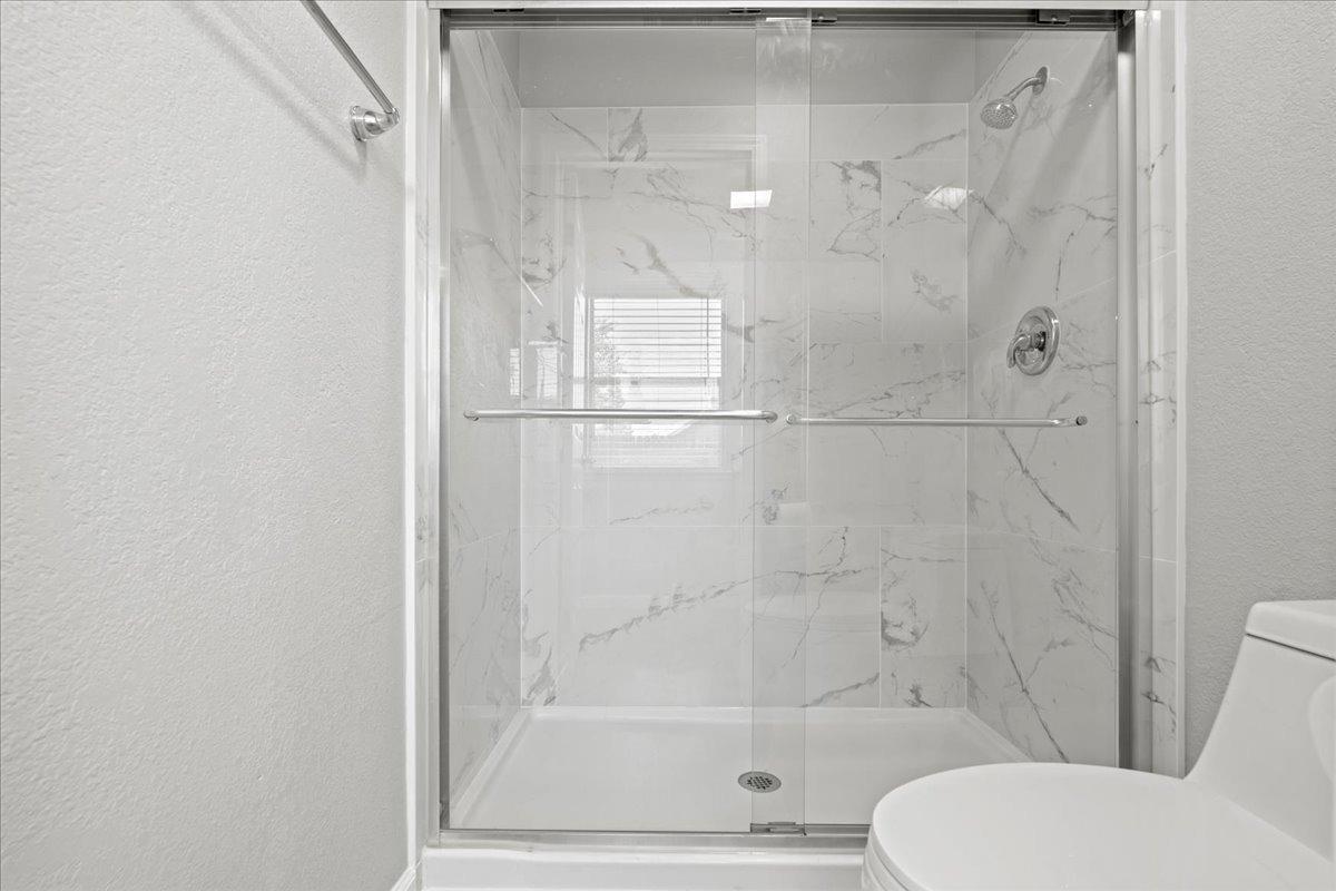Detail Gallery Image 18 of 29 For 5550 Crystal Hill Way, Sacramento,  CA 95823 - 3 Beds | 2 Baths
