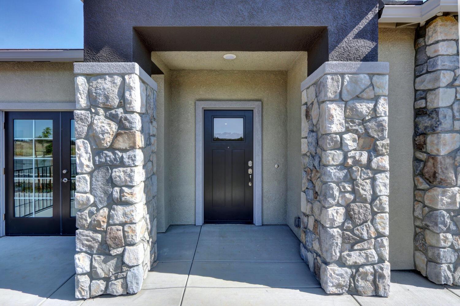 Detail Gallery Image 2 of 24 For 1129 Nicklaus Rd, Galt,  CA 95632 - 2 Beds | 2/1 Baths
